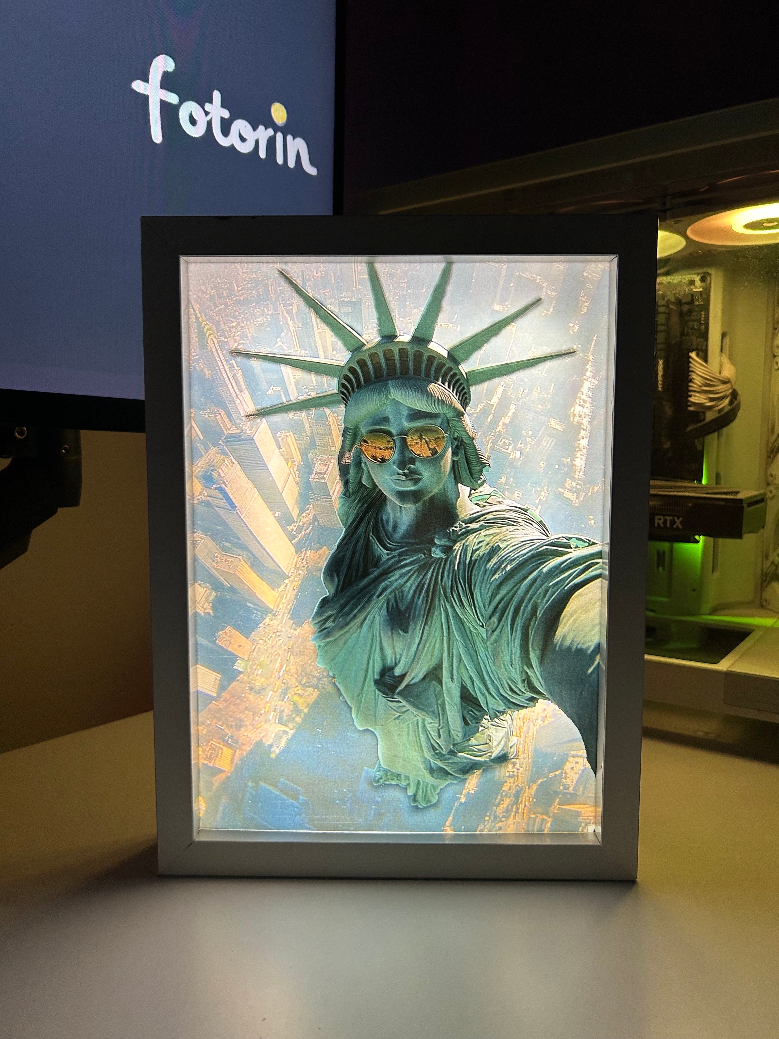 Premium LED Işıklı Tablo - Özgürlük Heykeli